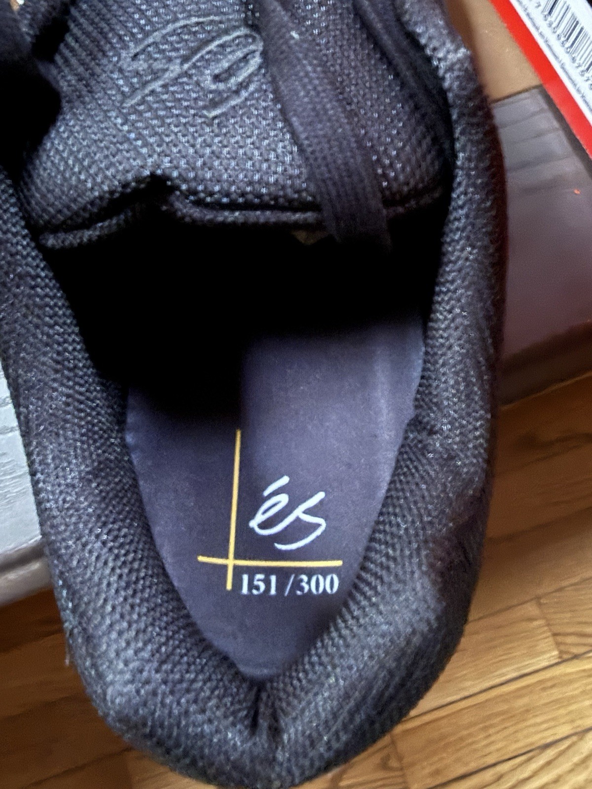 eS Skateboarding ACCEL KEVLAR Size 10 Numbered 151/300 éS Made With Kevlar