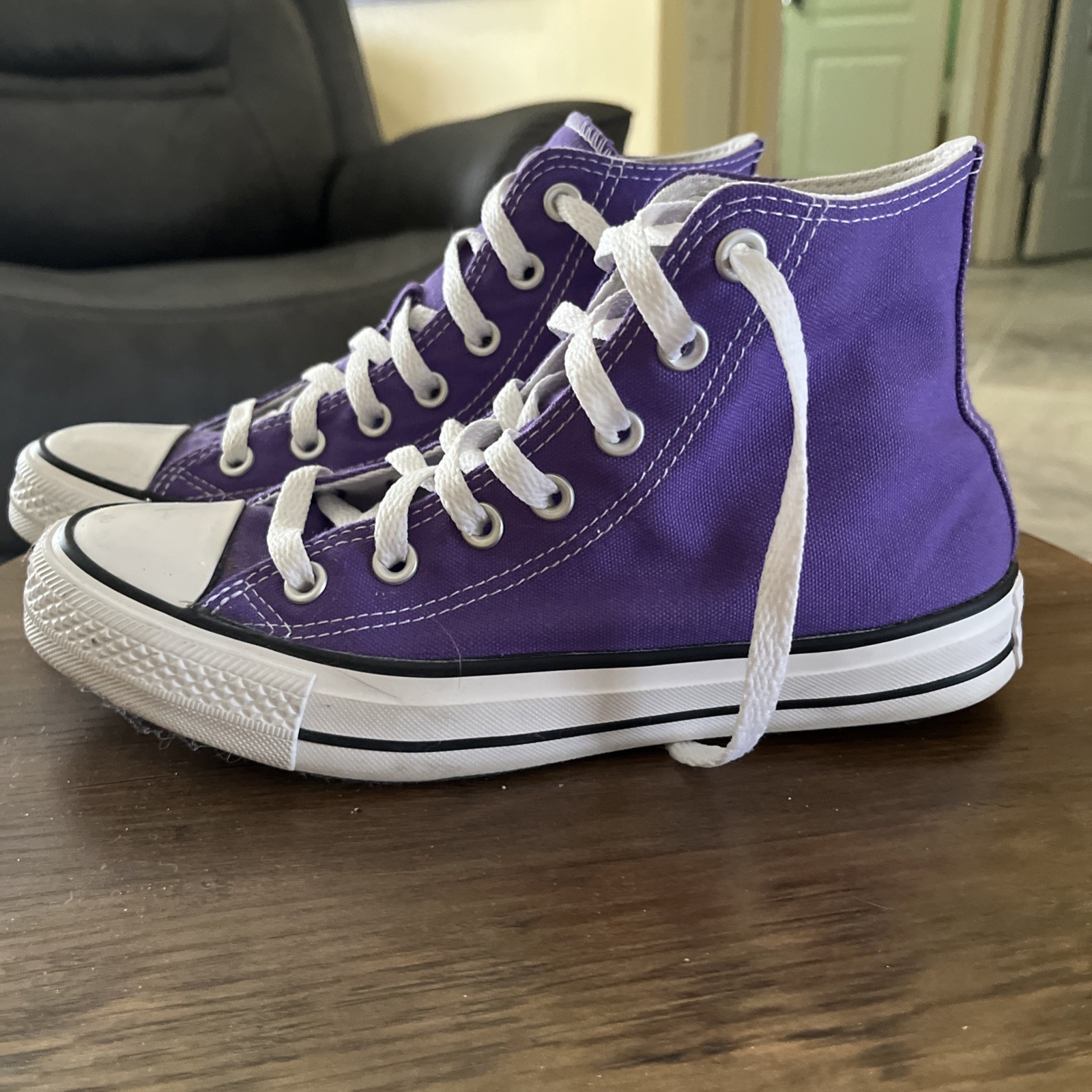 Converse Chuck Taylor All Star Hi Tops Electric Purple 137833F Size7.5