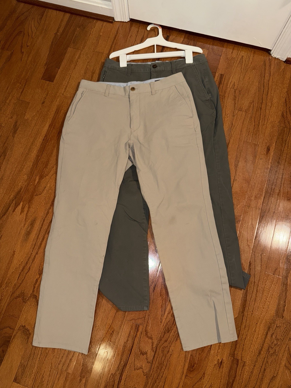 2 Pairs Bonobos Friday Chino Pants Mens 33×30 Grey/Tan Athletic Fit