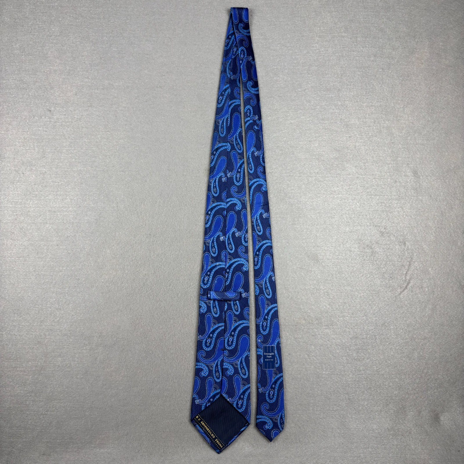 Ermenegildo Zegna Blue Paisley Silk Tie Made in Italy Luxury Designer 3.25″