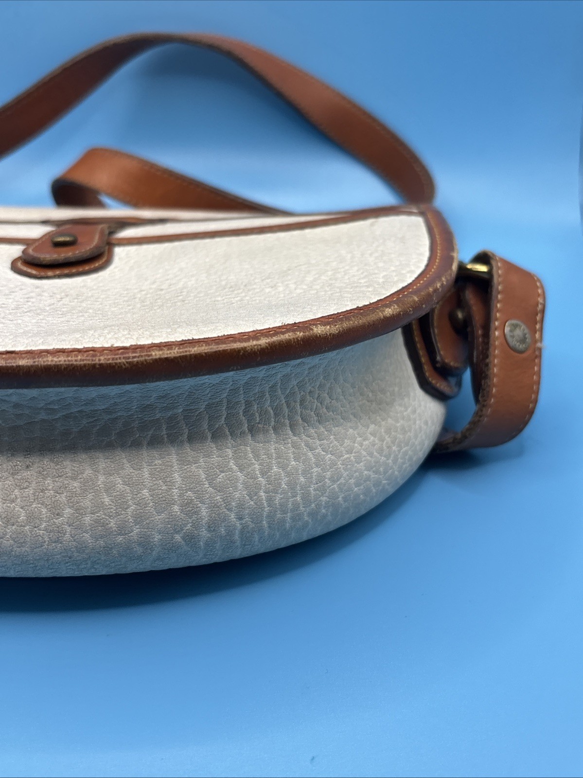 Vintage Dooney and Bourke Calvary Trooper Bag White Made In USA 🇺🇸 🫡