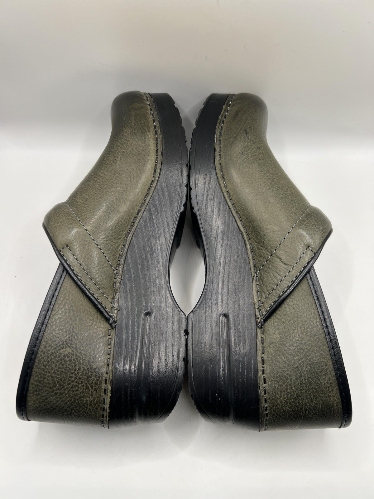 Dansko Professional Leather Clog 7.5 US 38 EU Distressed Green Slip On Comfort