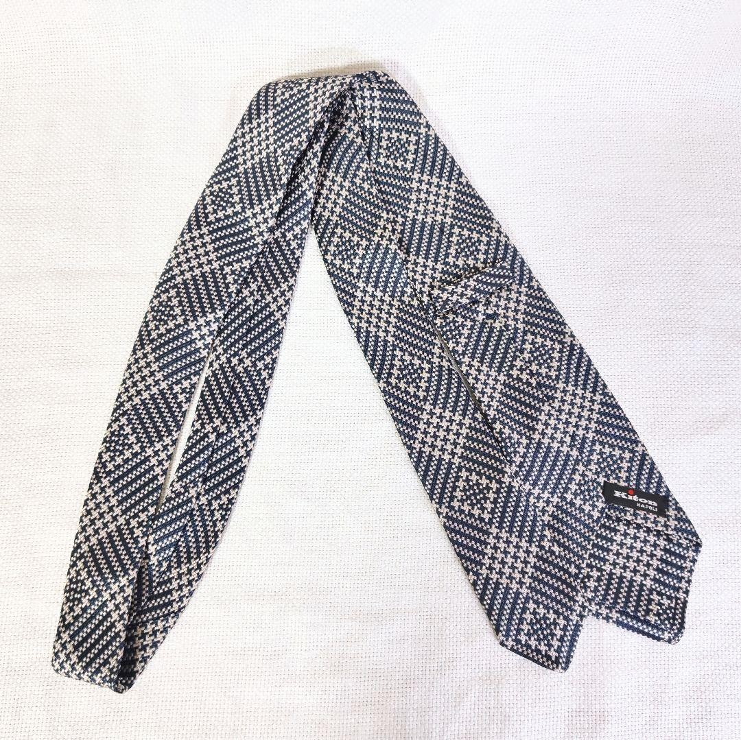 Kiton Sette Pieghe Check Navy Silk Necktie Very Good 8.3cm