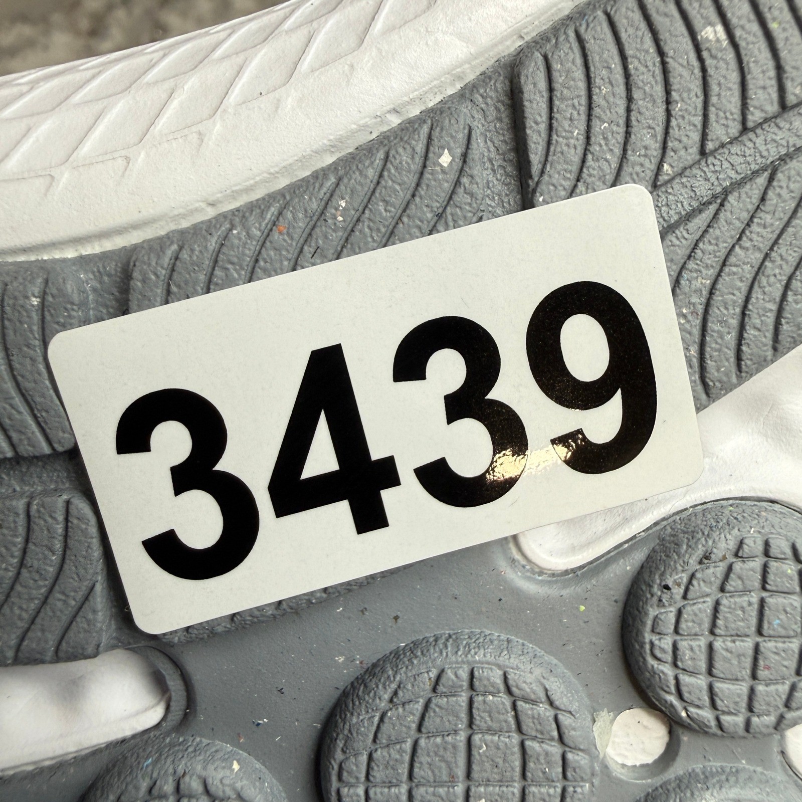 Under Armour Charged Assert 10 Shoes Mens Size 8 Gray Orange Running 3026175-105