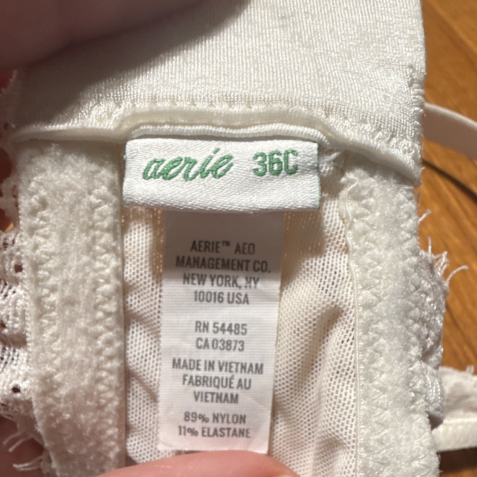 Aerie Underwire Lace Bra 36C White Floral Semi-Sheer Hook & Eye Adjustable