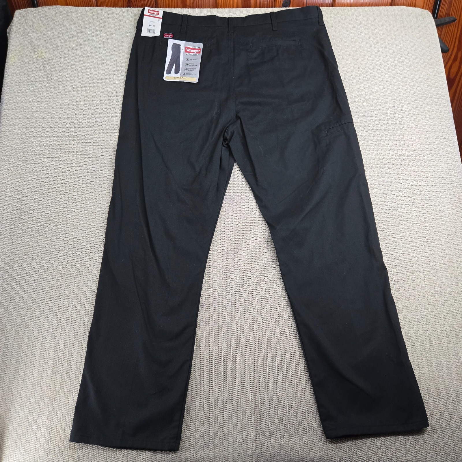 Wrangler Pants Mens 40×32 Black RIGGS Workwear Relaxed Fit Carpenter Utility