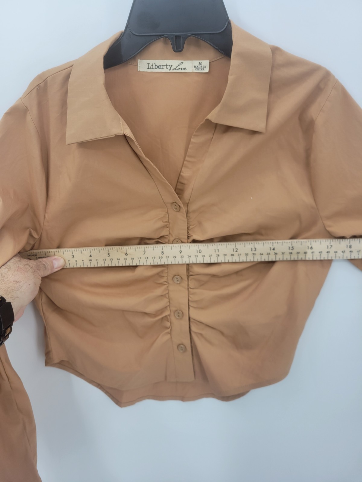 Liberty Love Top Womens Medium Brown Cropped Ruched Button Up Boho Long Sleeve