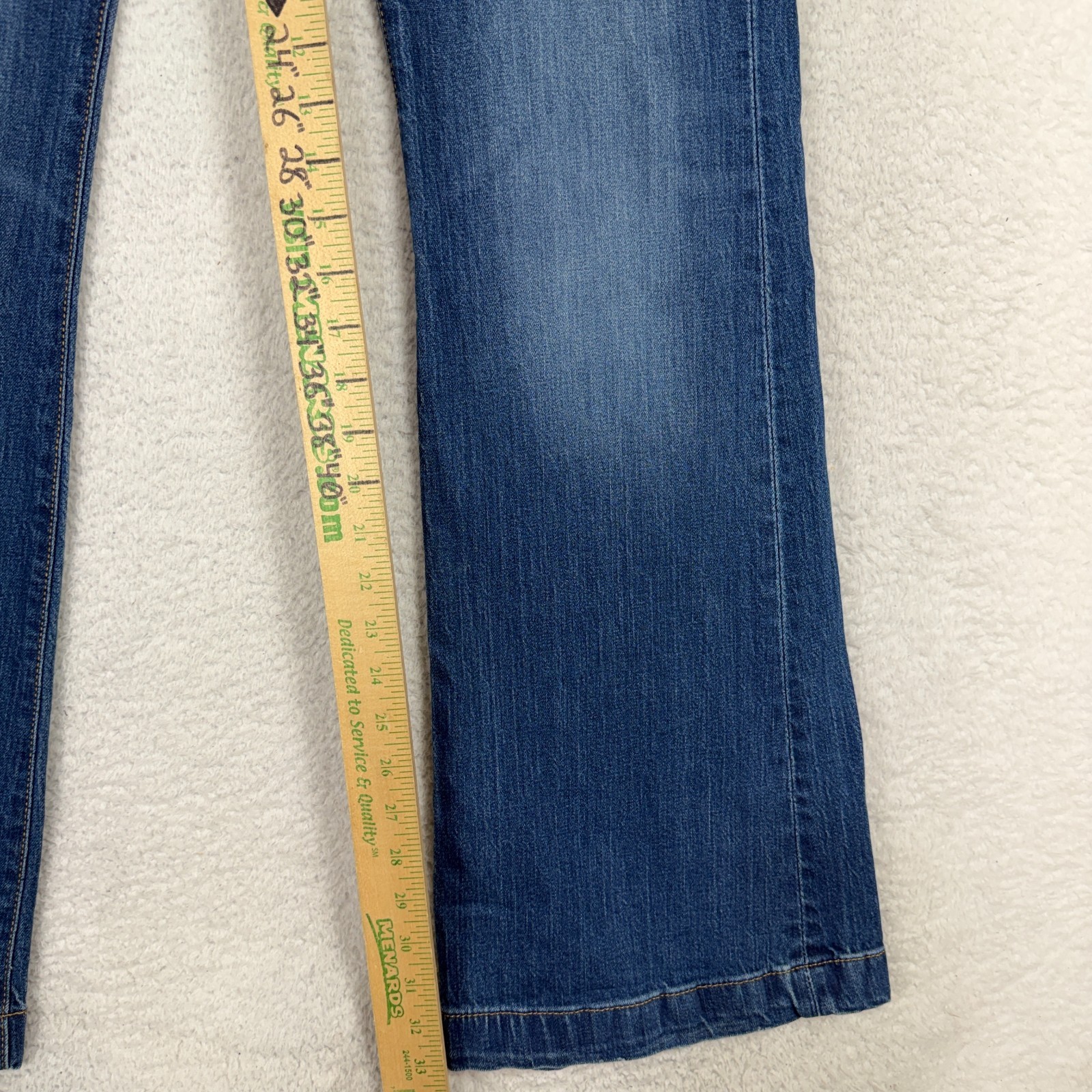 7 For All Mankind Ultra High Rise Dojo Flare Jean Womens 28 (28×33) Light Wash