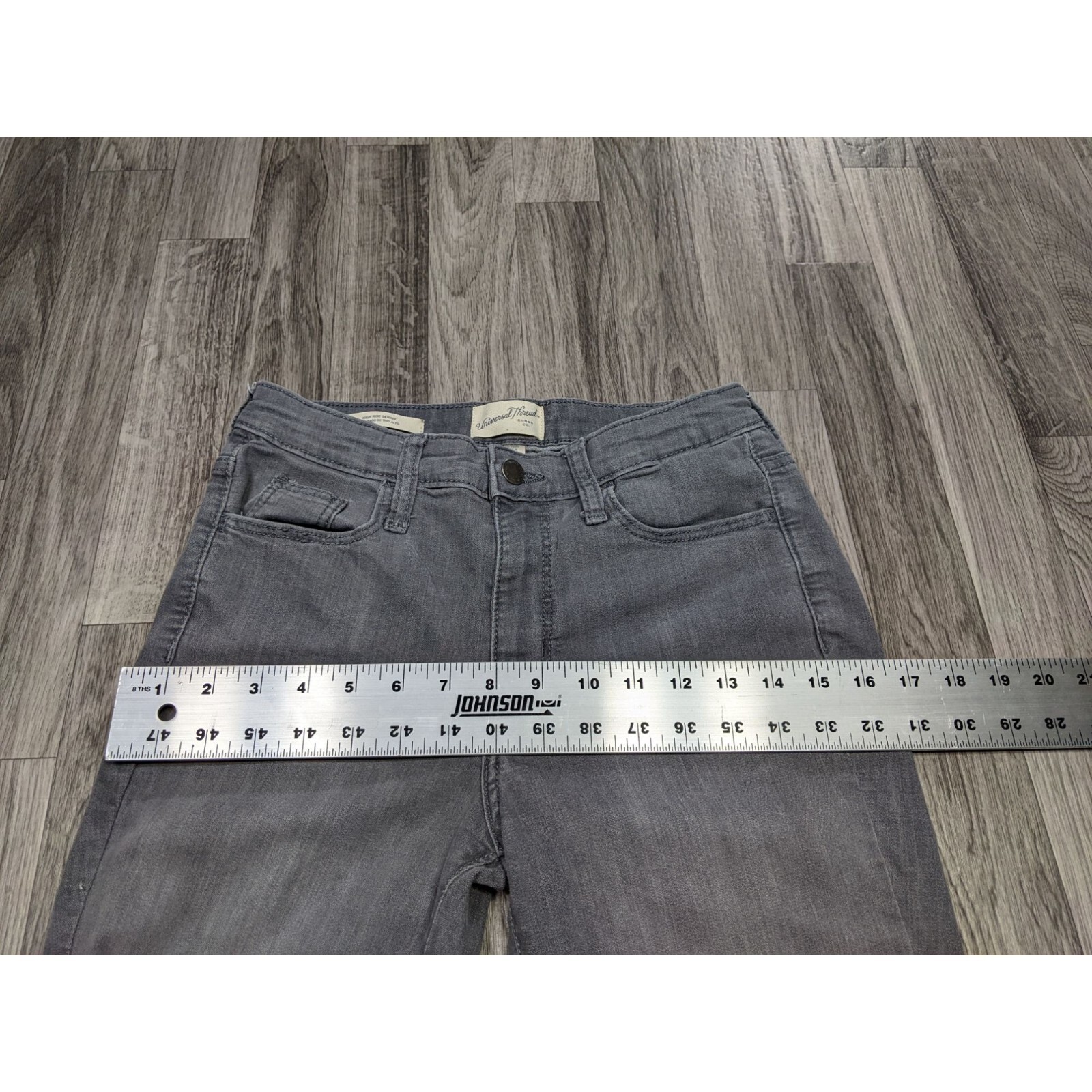Universal Thread Womens Size 2 / 26 R High Rise Skinny Grey Denim Jeans