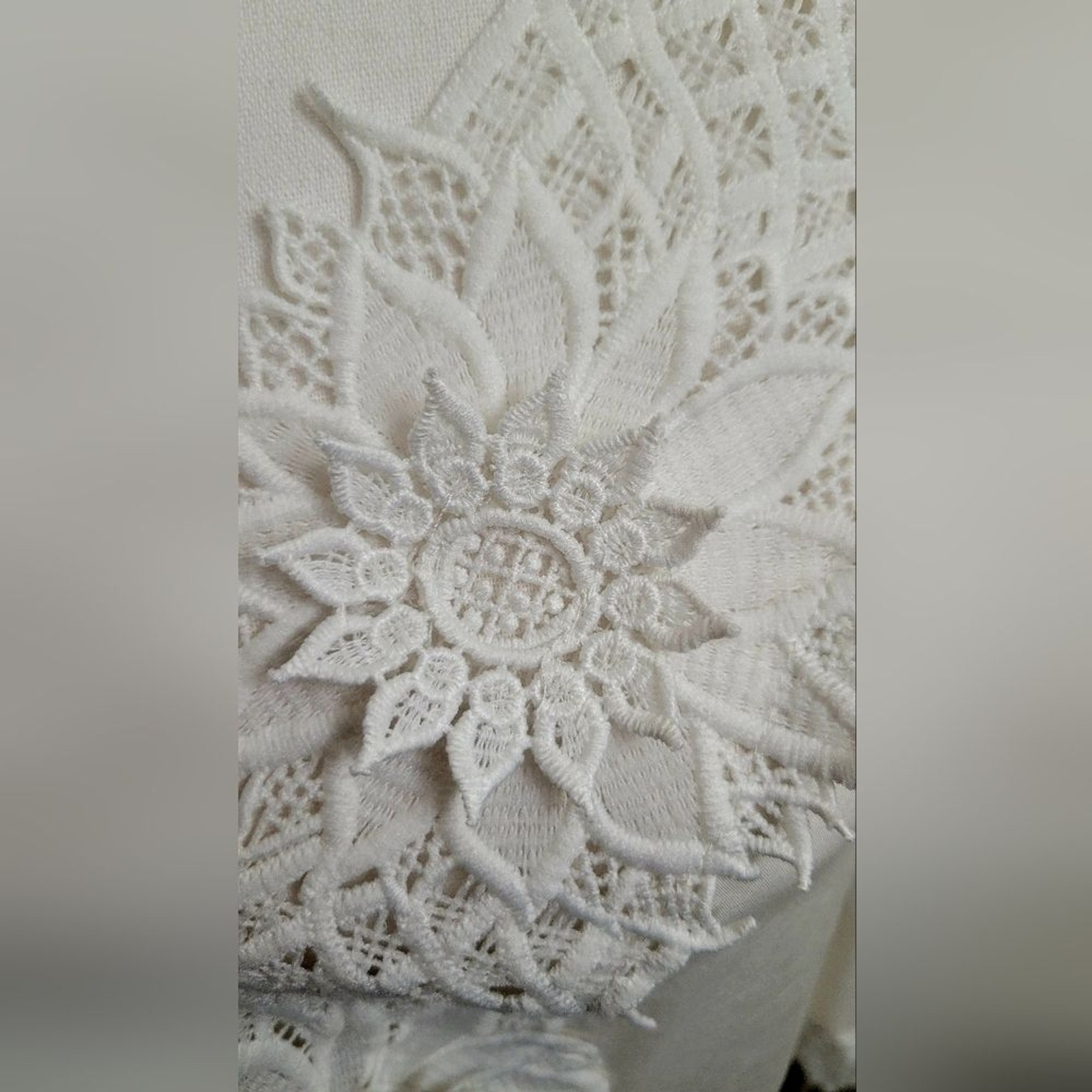 Cotton Blend White Lace Tunic Top | Size Large