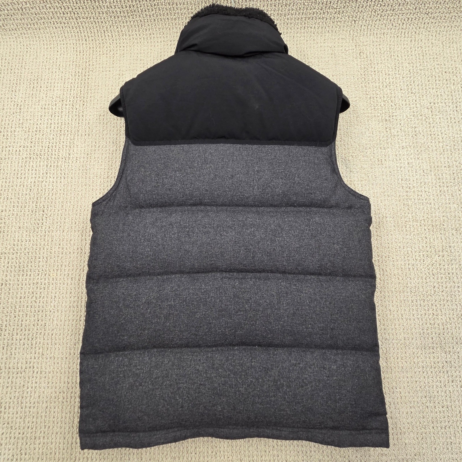 Eddie Bauer CirrusLite Down Puffer Vest Gray Black Mens Medium