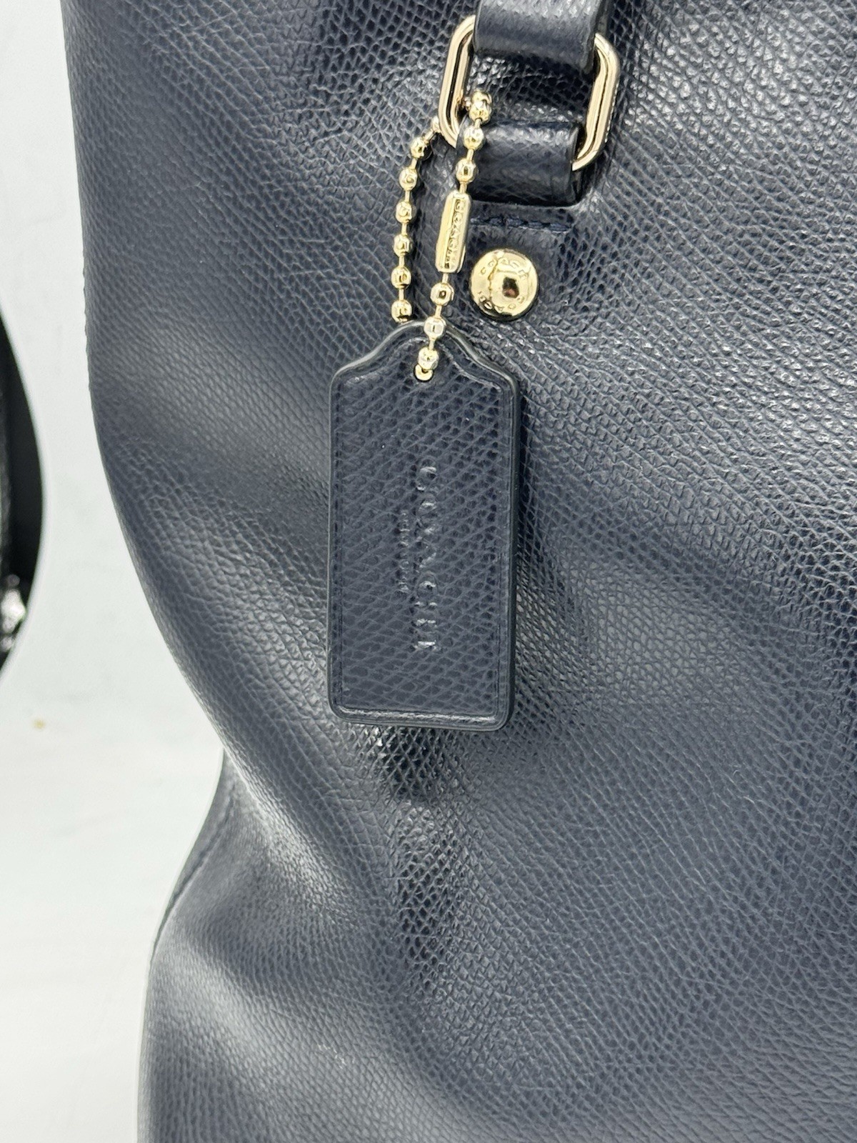 Coach Large Crossgrain Leather Tote for Women – Black (F79608)
