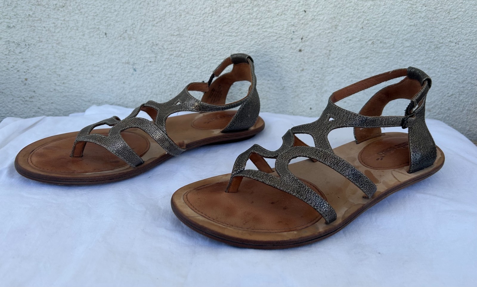Women’s Gentle Souls Once Upon a Star Gladiator Sandals 8M Metallic Bronze