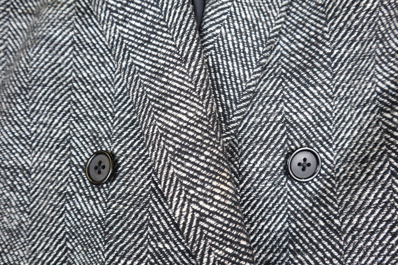 VINTAGE WOMEN’S BLACK & WHITE HERRINGBONE SKIRT SUIT – SAVILLE – SIZE 12P