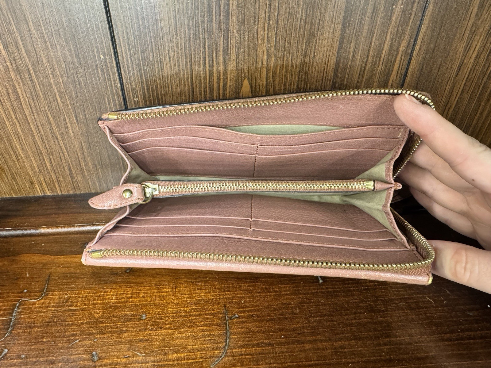 Chloé Élise Long Wallet