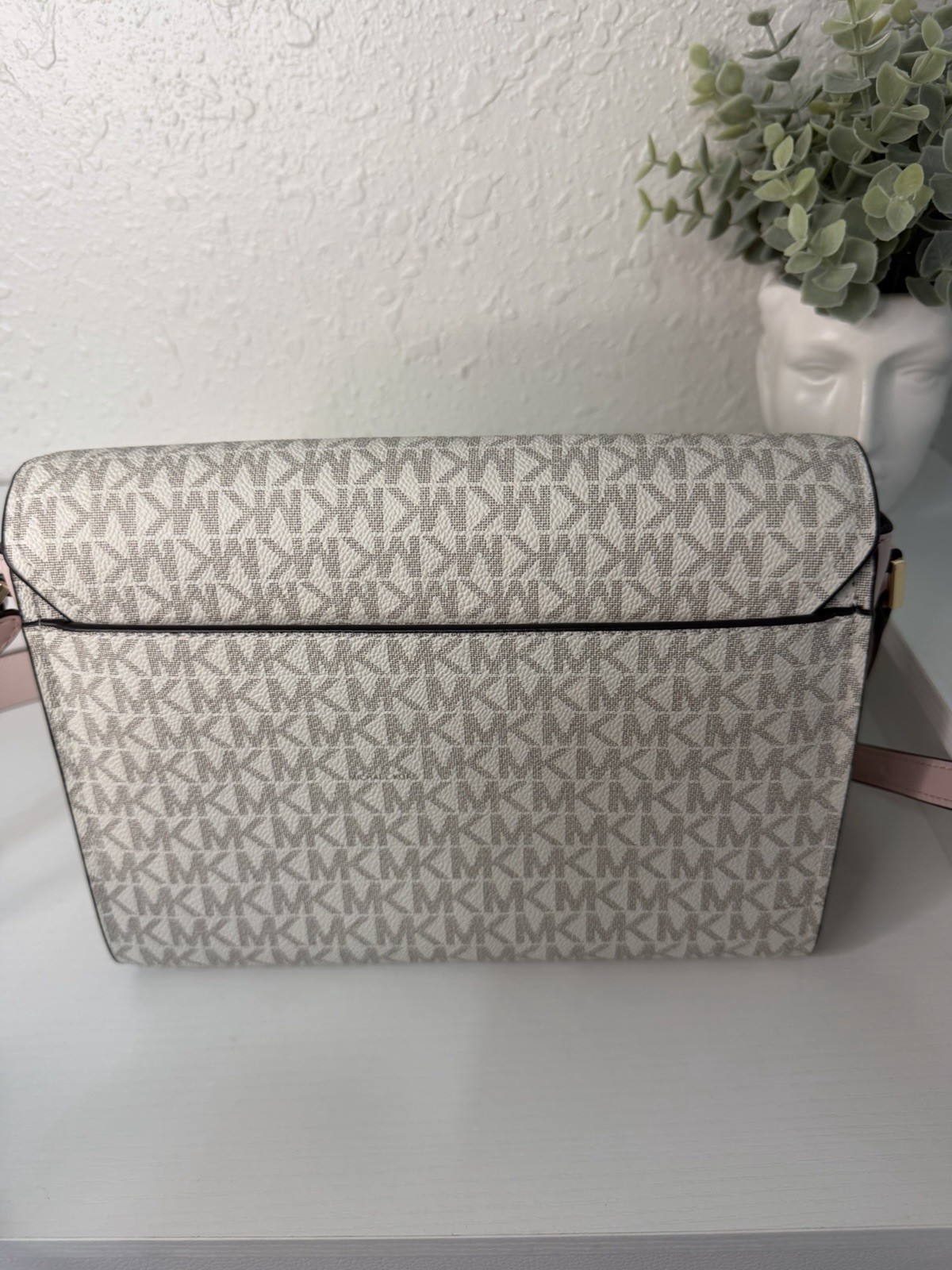 Michael Kors Logo Shoulder Bag Beige/Pink, Gold Hardware, Adjustable Strap