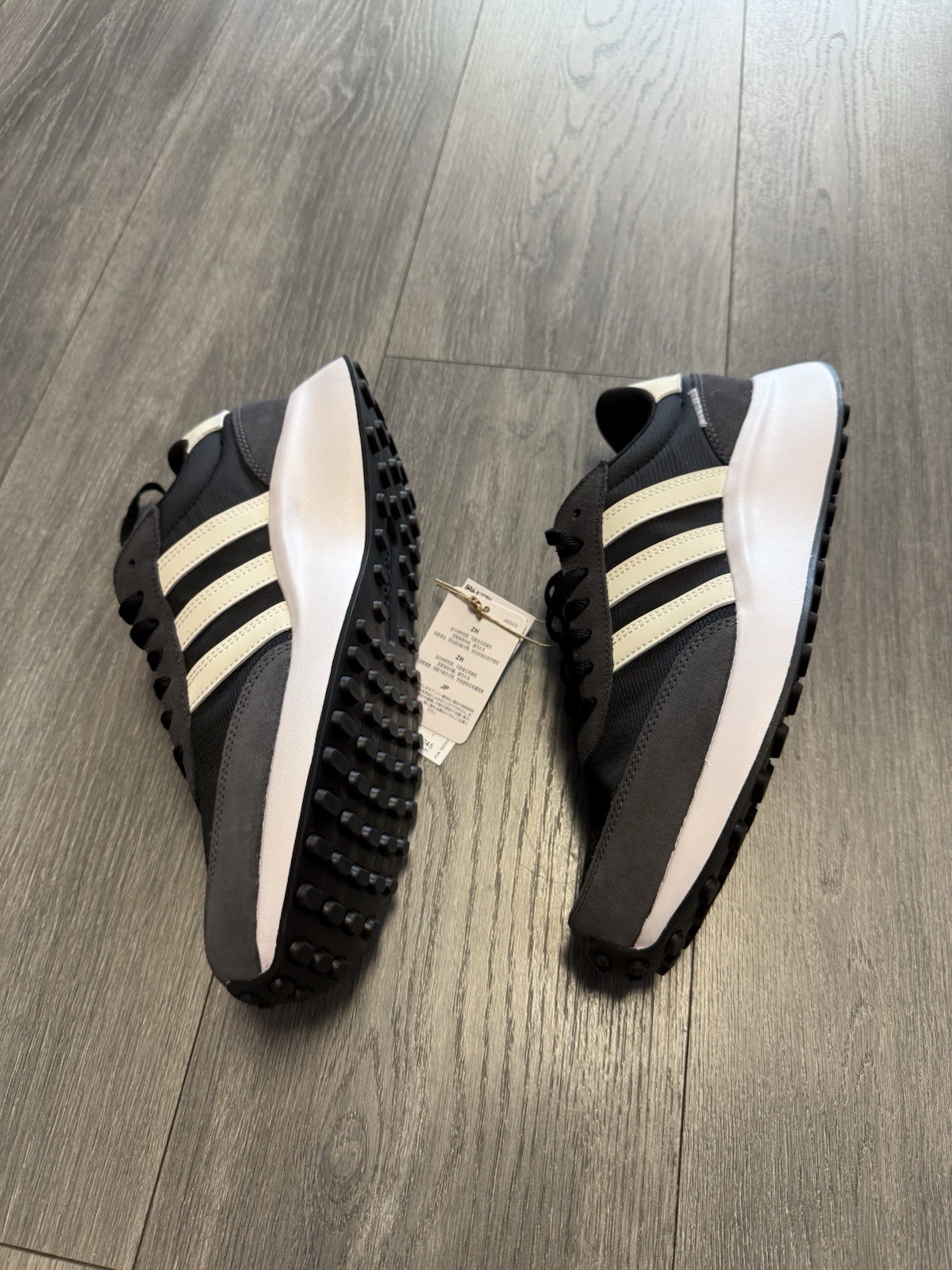 Adidas Run 70s Black White Women’s Size 7.5 Athletic Sneakers Shoes GW5609