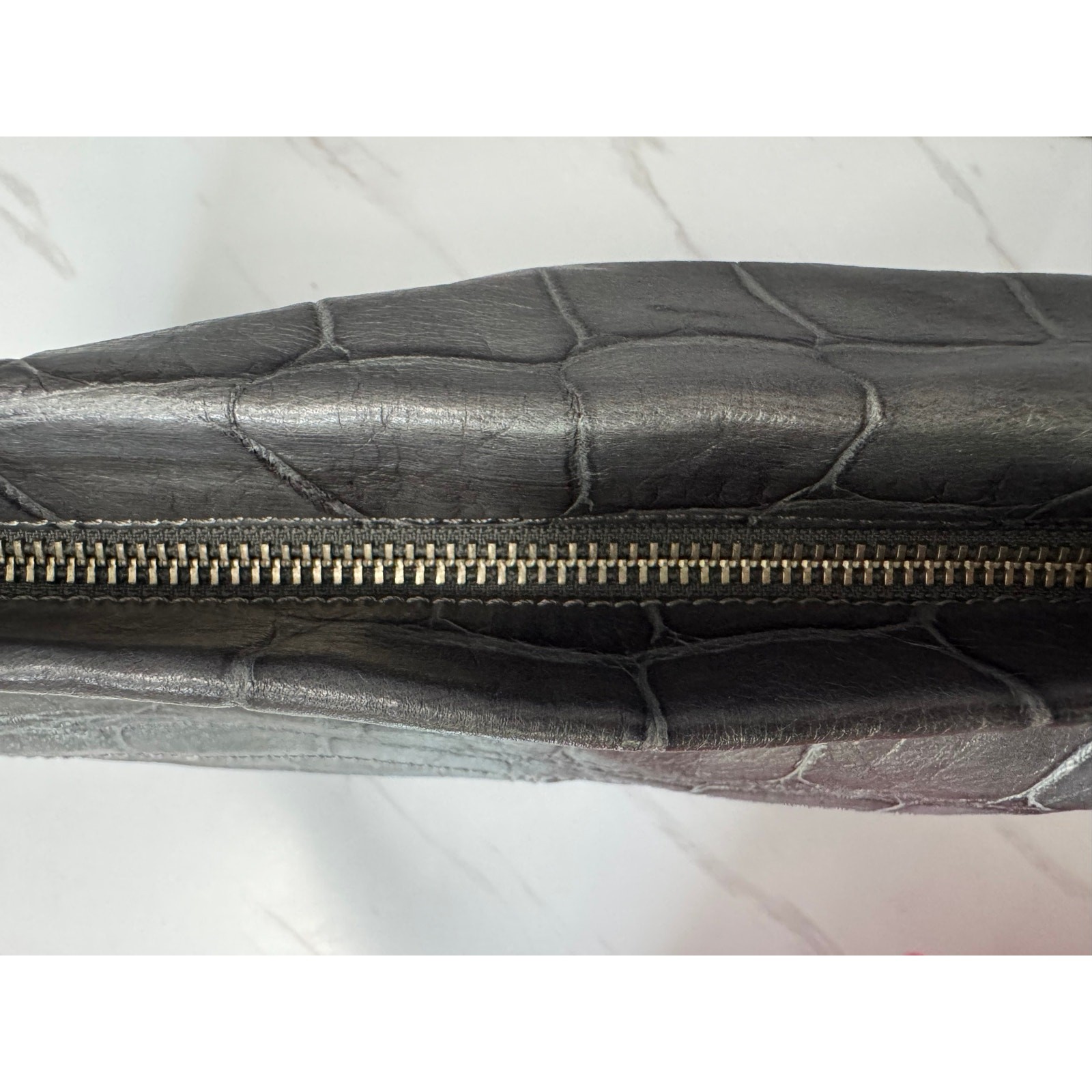 NWT VTG Y2K Club Monaco Grey Crocodile Embossed Clutch