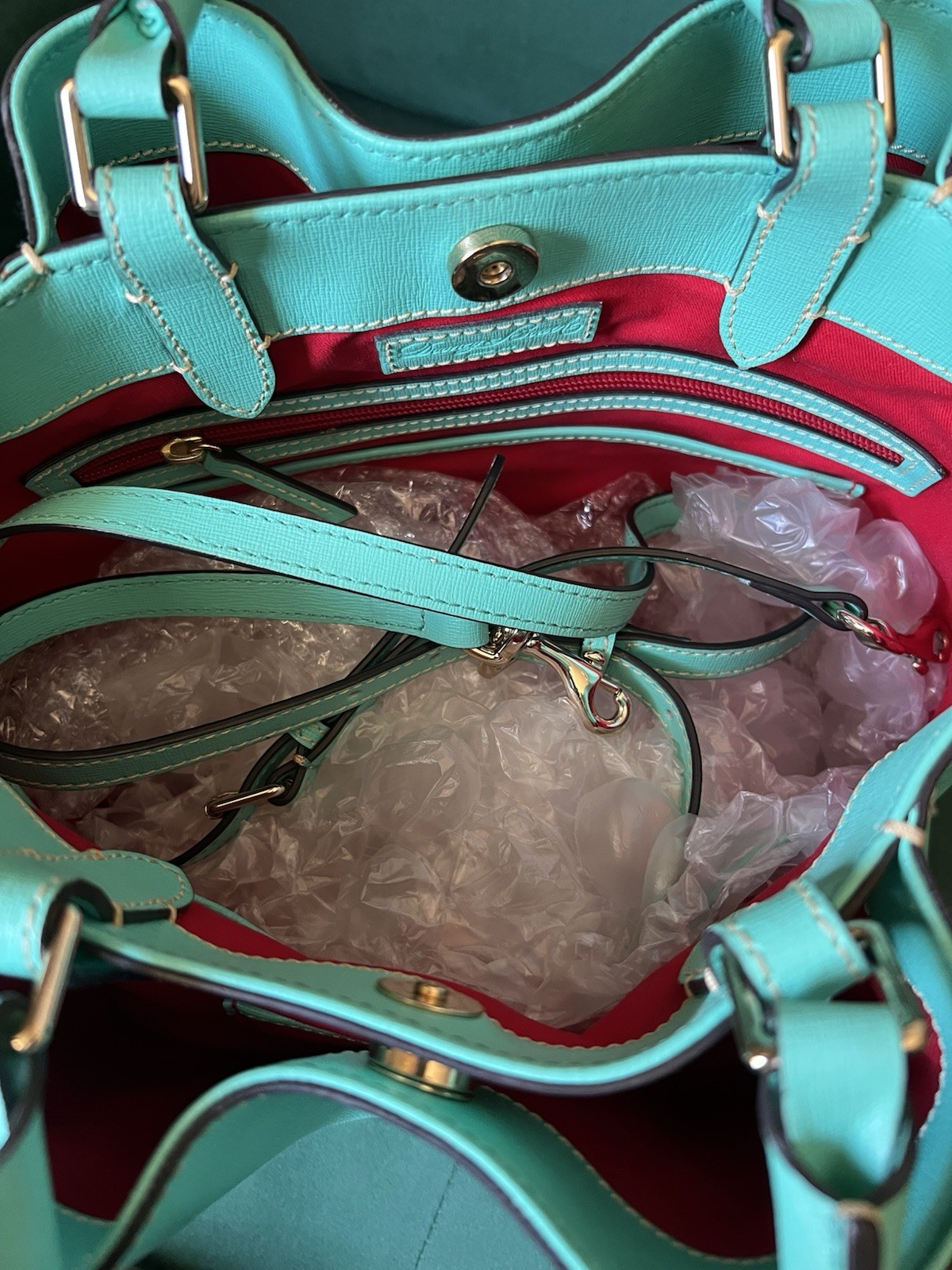 Dooney and Bourke Saffiano leather Barlow bag In Spearmint🎀