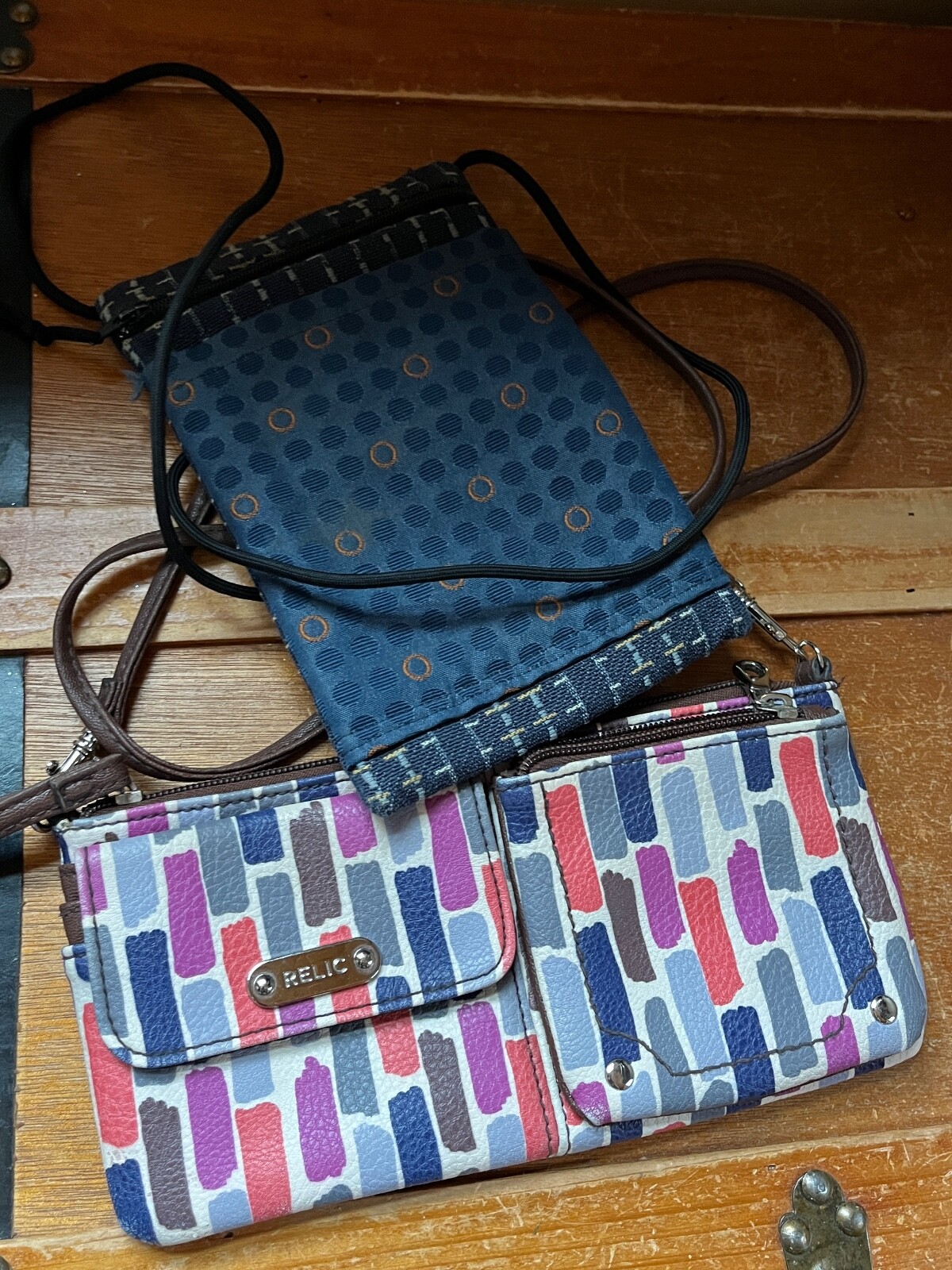 Lot of Relic Cream w Pink Blue coral Gray Brown Small Shoulder Purse w Zipper Co