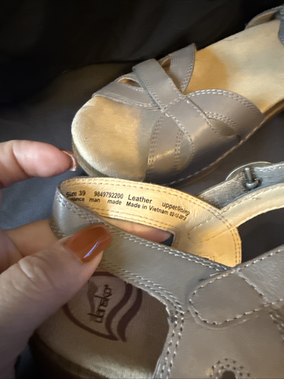 Dansko Season Burnished Calf Stone Sandal 38 NiB