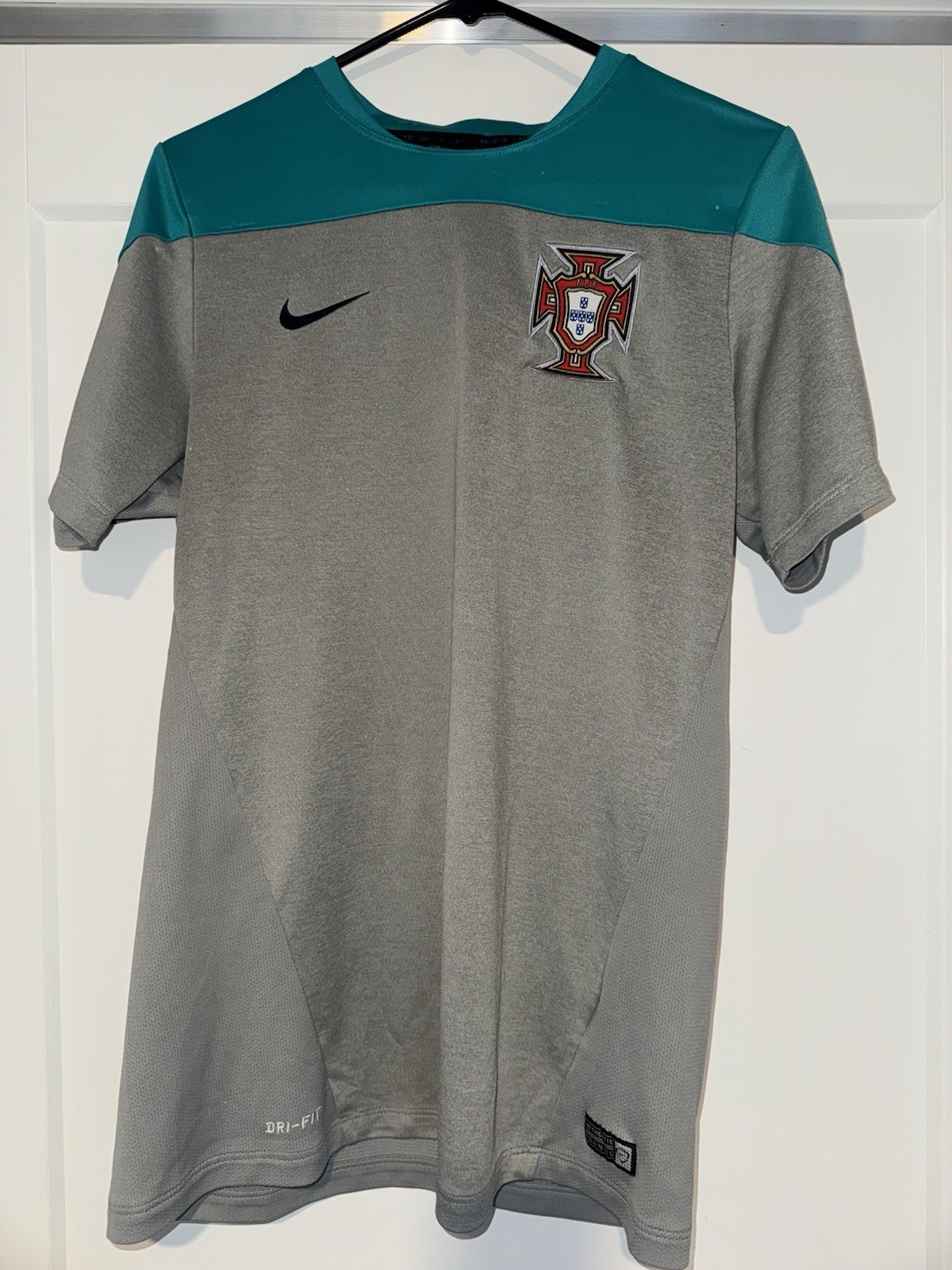 Nike Dri-FIT Portugal Soccer Jersey L Gray/Teal Colorblock Breathable