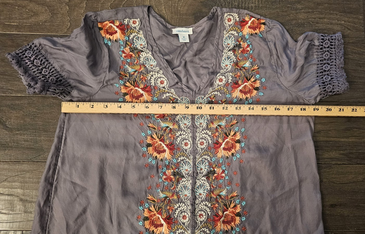 Sundance Embroidered Rossi Gray Silver Cupro Short Sleeve Blouse Women’s Medium