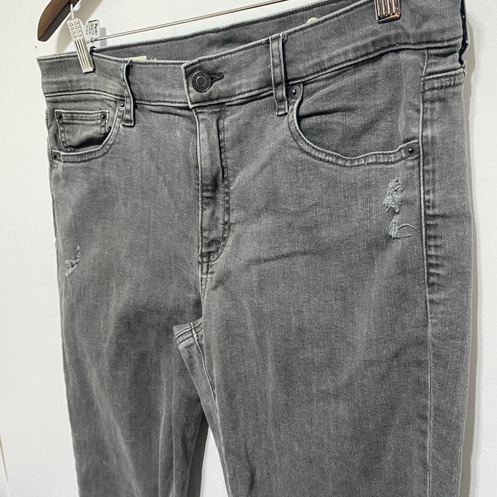 GAP Jeans Womens 32 Gray Resolution True Skinny Stretch Distressed High Rise