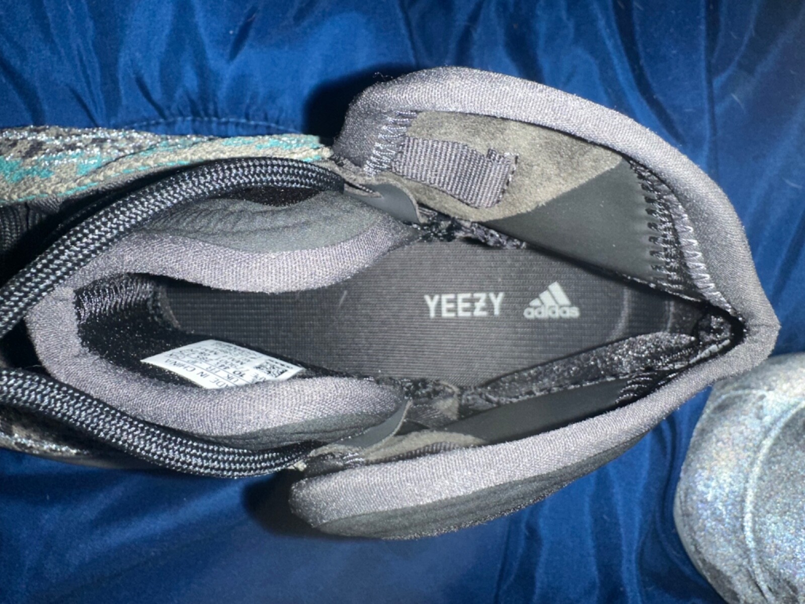 Size 10.5 – adidas Yeezy Quantum Frozen Blue