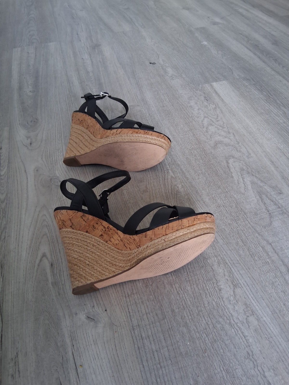 Charles by Charles David Black Criss Cross Wedge Sandals Size 8M