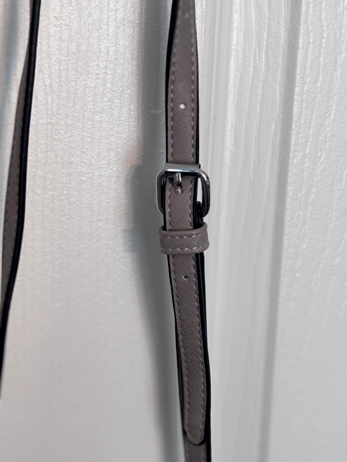 New COCO + CARMEN Gray Crossbody 100% Vegan Leather Bag/Purse w/Dust Bag