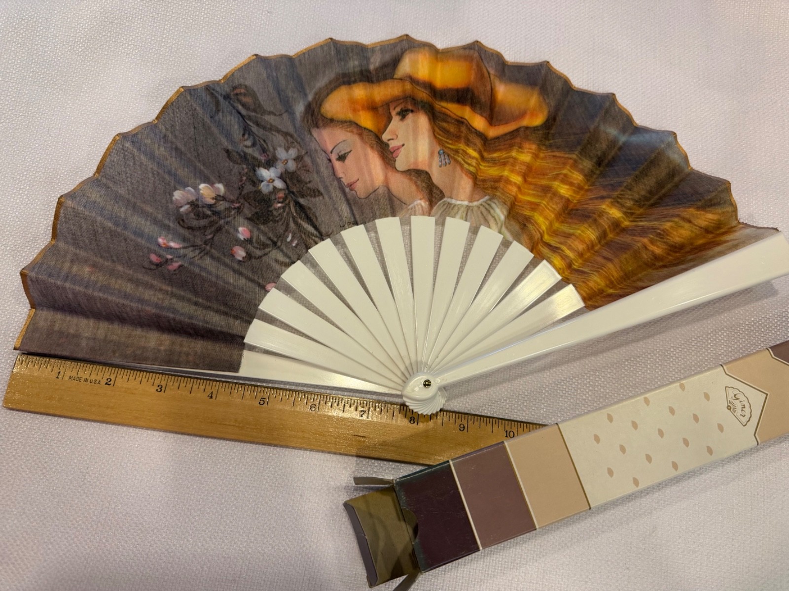 Vintage Giner Hand Fan Original Box Beautiful Lady Fabric & Plastic Fold Up