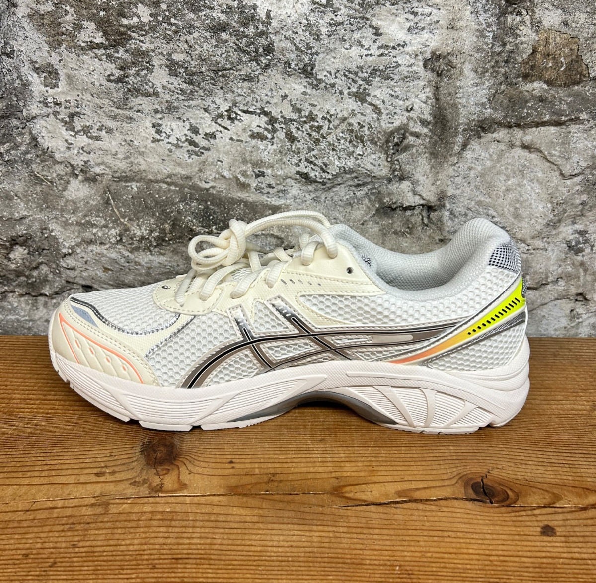 ASICS GT-2160 PARIS 1203A570-750 CREAM/SAFETY YELLOW New In Box