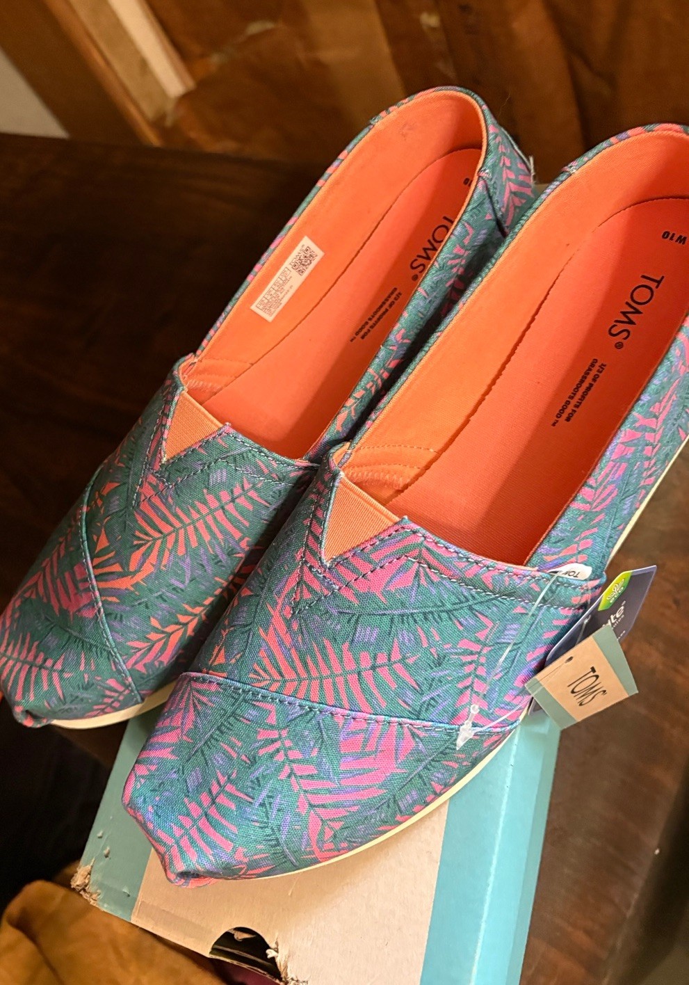 Size 10 Tom’s Sunset Multi California Palms Alpargata New With Tags