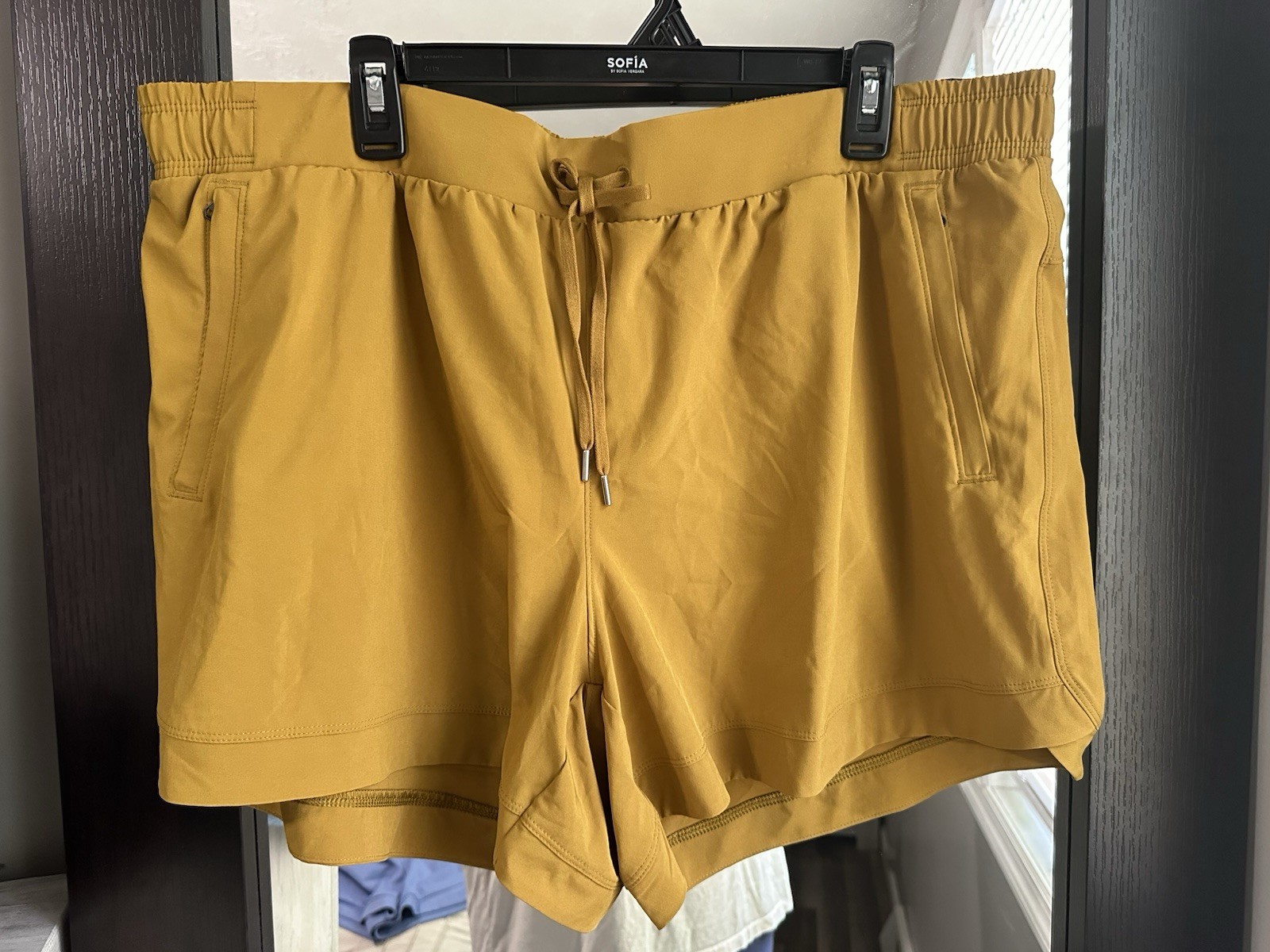 CALIA Women’s XXL Journey Relaxed Fit Woven 5″ Mid Rise Short Brown EUC