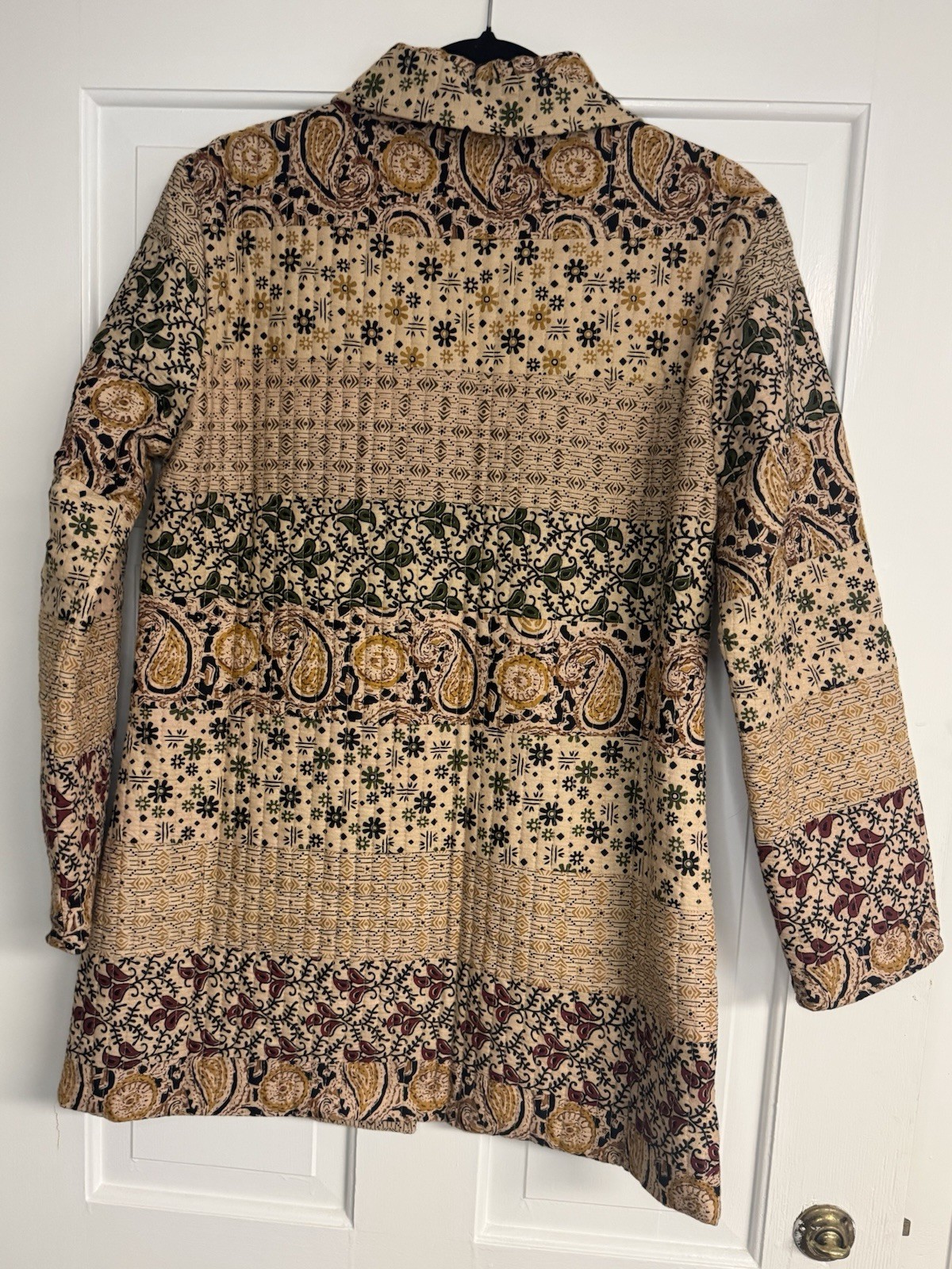 Young Threads Quilted Jacket Sz M Cotton Neutral Paisley Boho Cottage Core love