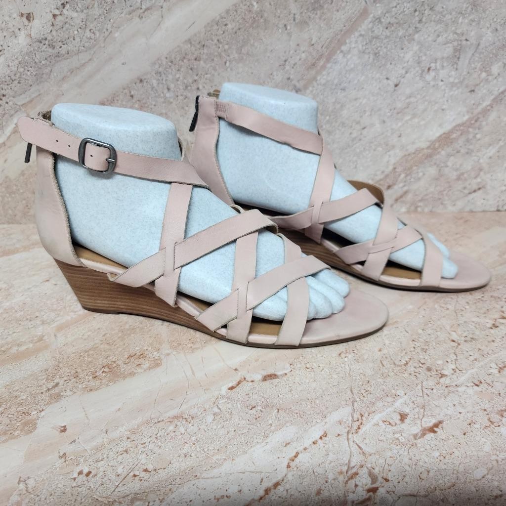 LUCKY BRAND JEWELIA Sandshell Leather Wedge Strappy Zipper Heel Sandals US 9.5!
