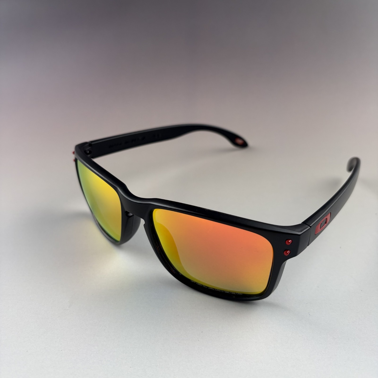 Oakley Holbrook Polarized Sunglasses – Matte Black Frame, Mirror Lens, UV400 Pro