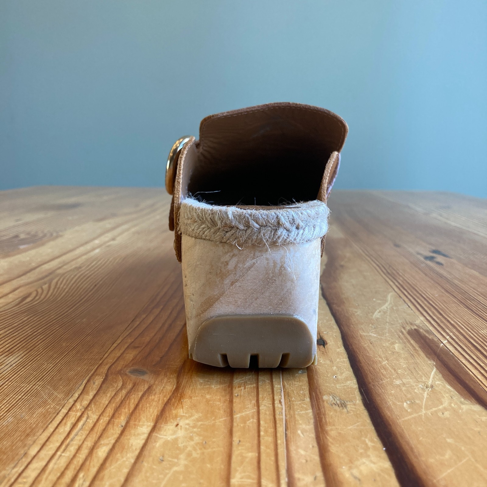 See by Chloe Cognac Brown Leather Studded Viviane Clogs – Size 40 / 9.5 – 0131AG