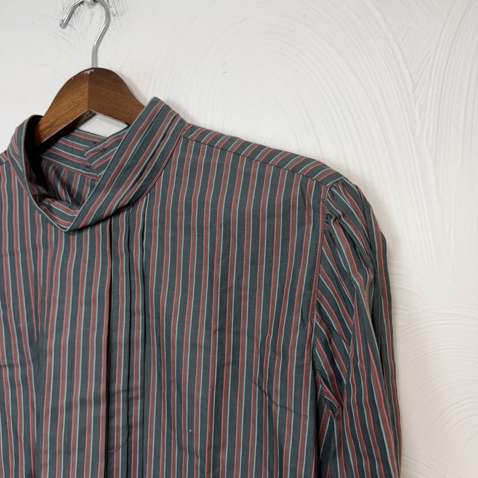 NWT Vintage Hathaway Women’s 80s Green Red Striped Back Button Detail Blouse 12