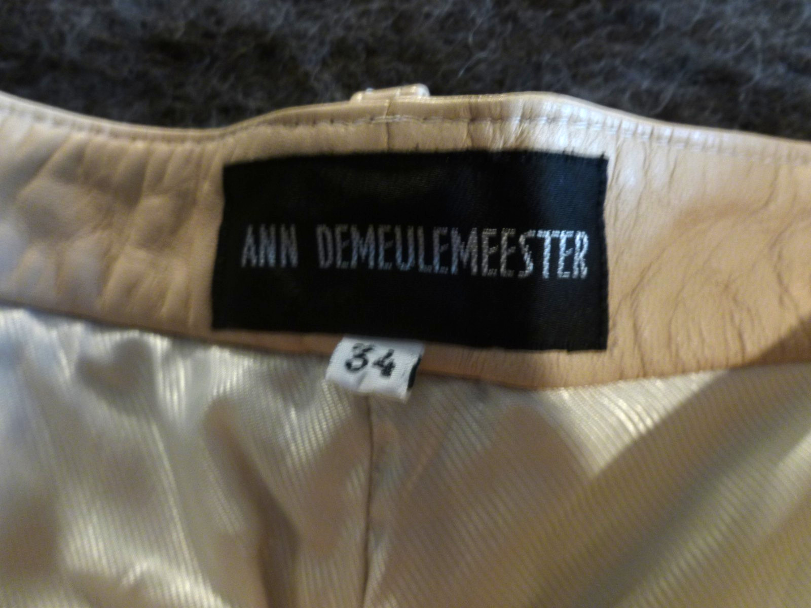 ANN DEMEULEMEESTER, Exc! 34, The Softest Leather, Fabulous Shape. 4 Pockets