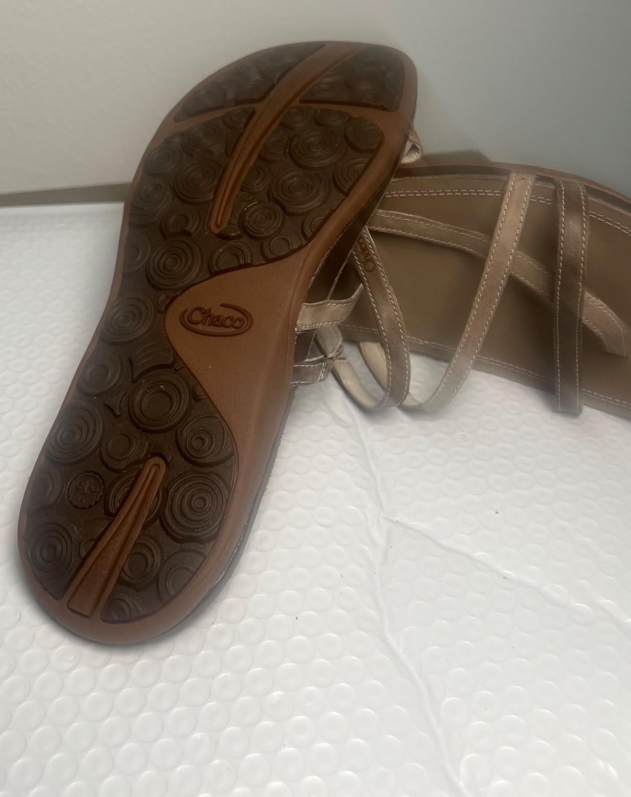 Women’s Chaco Cordova Brown Leather Strap And Toe Sandals Size 11W