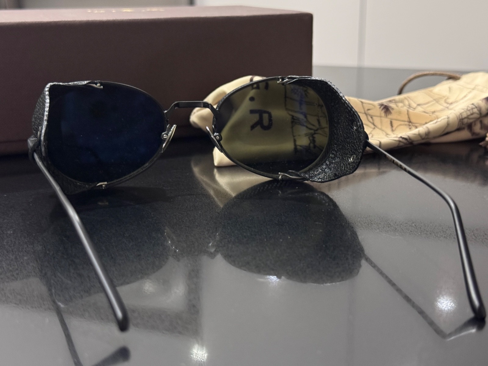 L.G.R. Tobruk Sunglasses – unisex