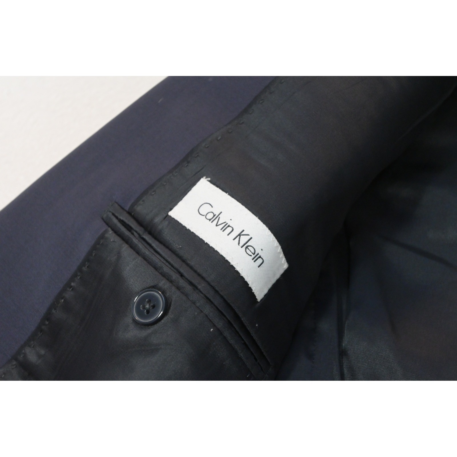Calvin Klein 2-Piece Suit Men Size 40R Pants 33×30 Blue Slim Fit Stretch EUC