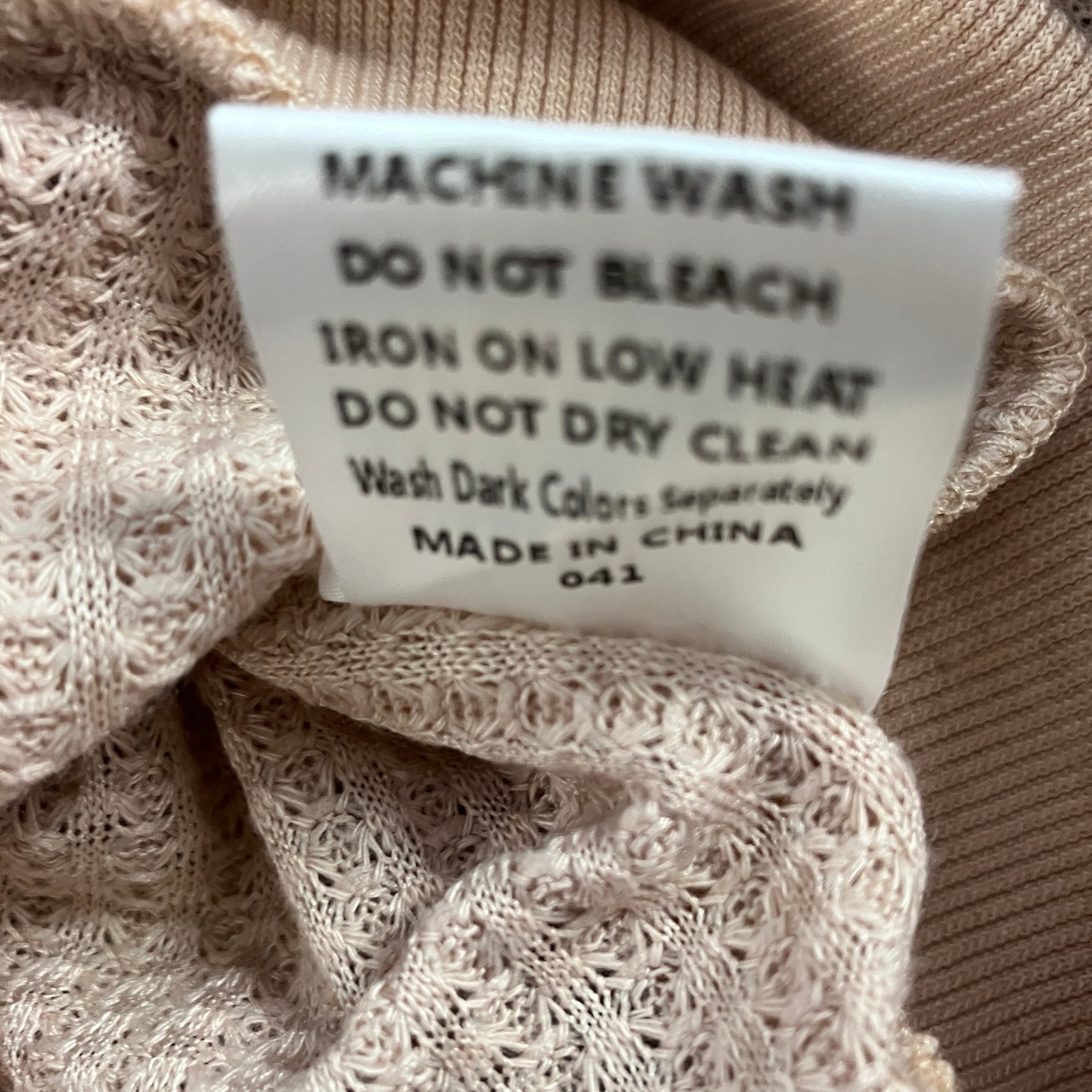 Tobrief Waffle Knit V-Neck Pullover Sweater Women’s Size M Blush NWT