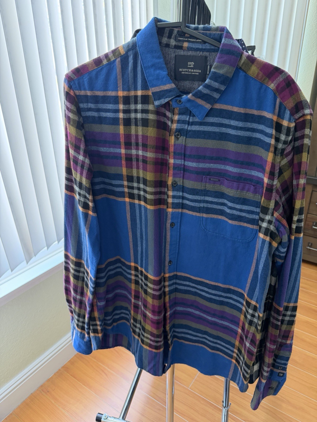 Men’s Clothing lot of 12 staple wardrobe pieces in great pre-owned condition