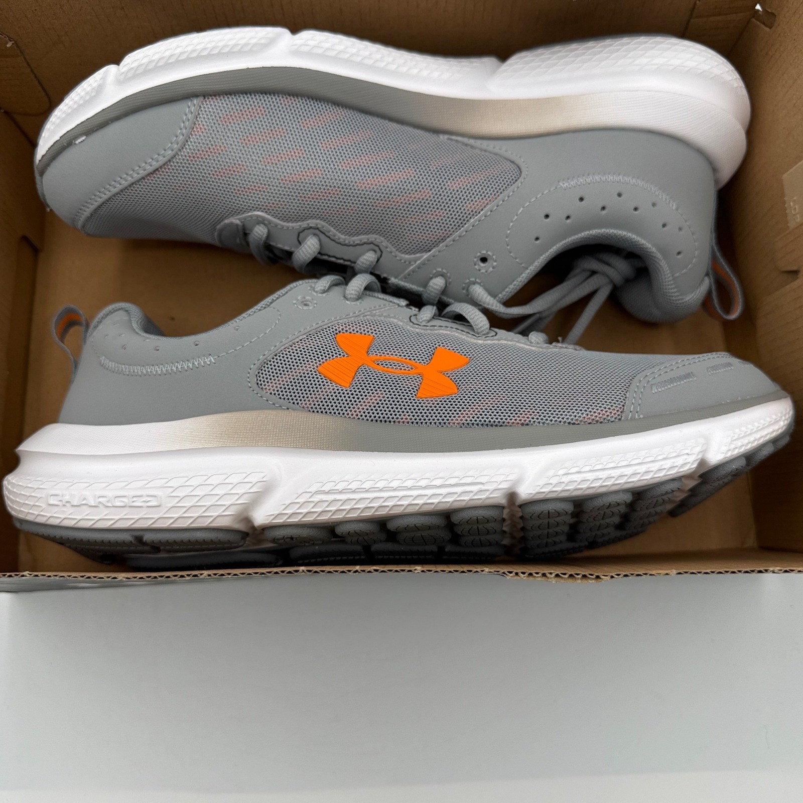 Under Armour Charged Assert 10 Shoes Mens Size 8 Gray Orange Running 3026175-105