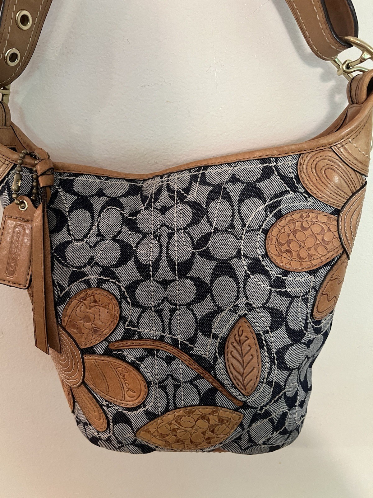 COACH Bleecker 11781 Denim Jacquard Floral Appliqué Hobo Vachetta Lthr Good Cond