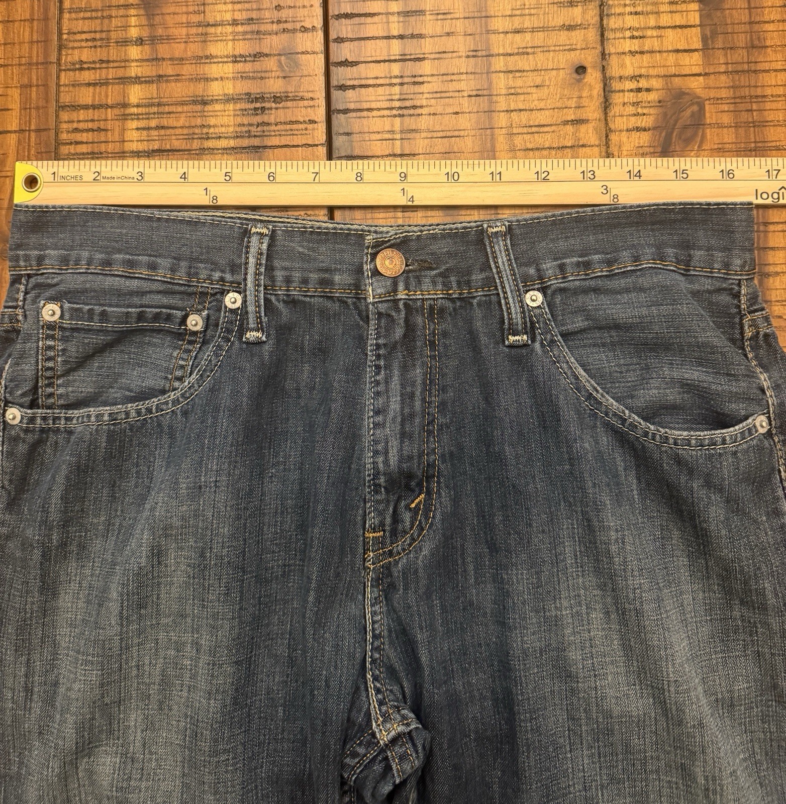 Levi’s Men’s 527 Bootcut 33×32 Dark Wash Distressed Denim Jeans
