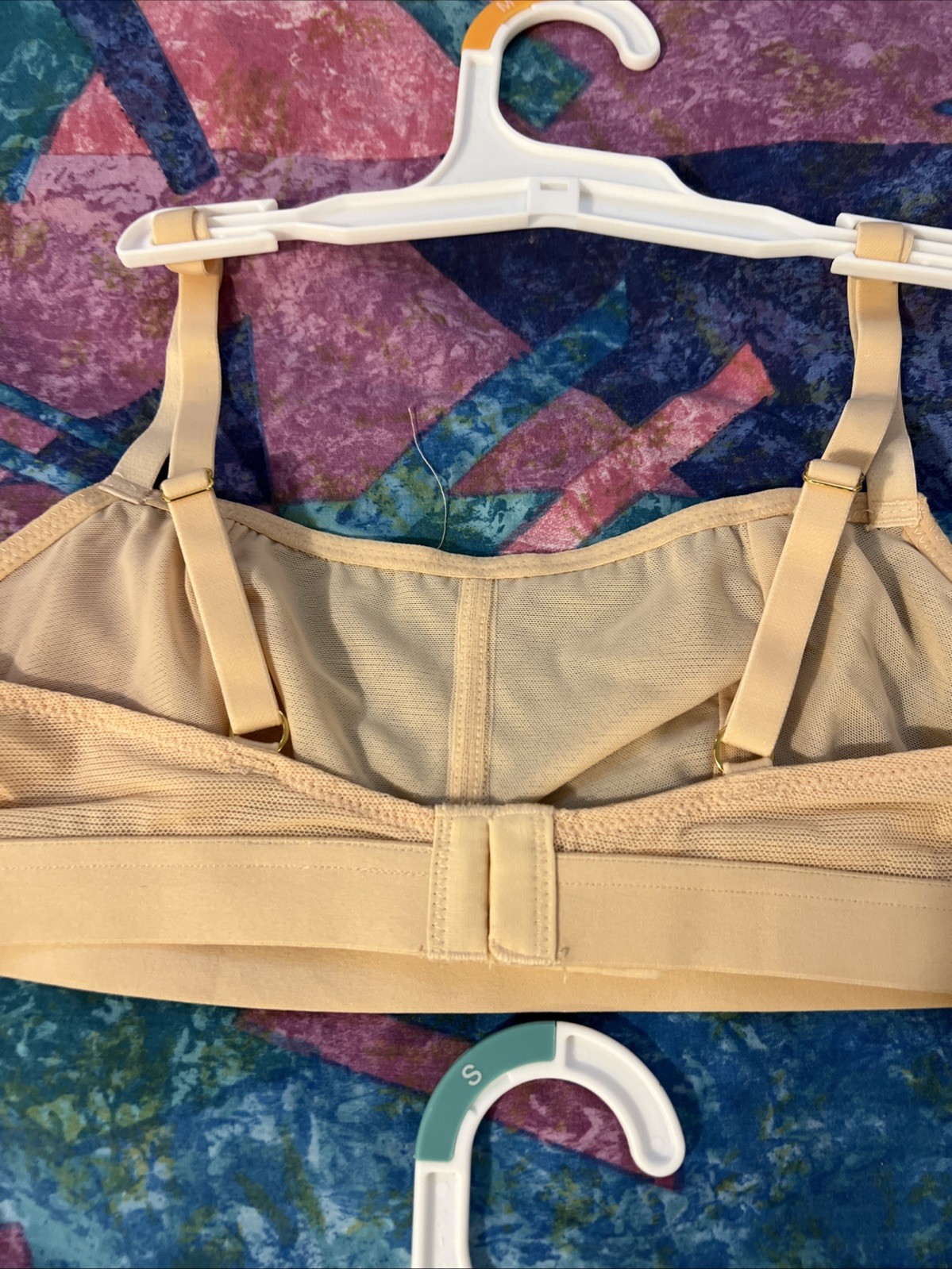 Bra, size S, M. Brand: All. You. Lively. 77% nylon, 23% spandex.